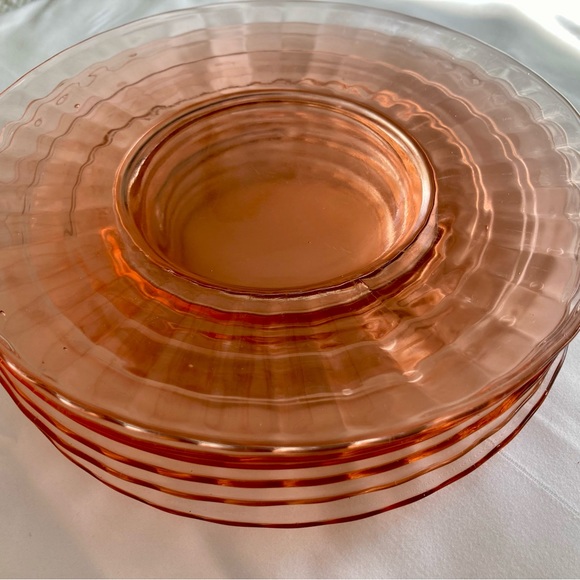 6 Pink Depression Plates by Hocking Glass Company - Picture 1 of 3